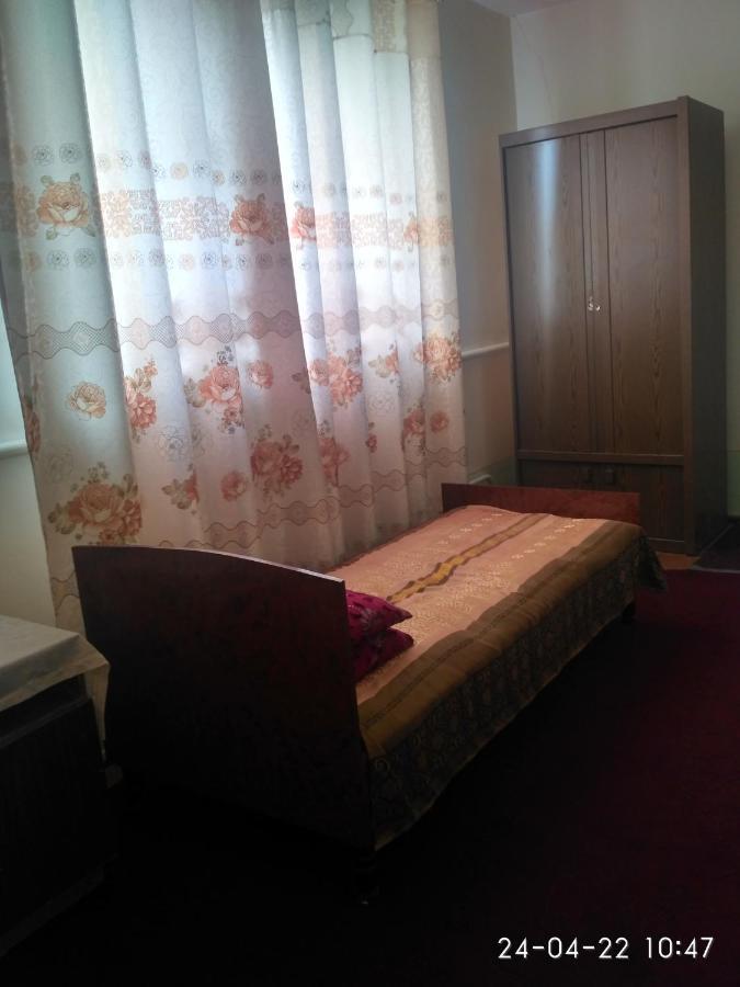 Western House Bed and Breakfast Qorowul Esterno foto