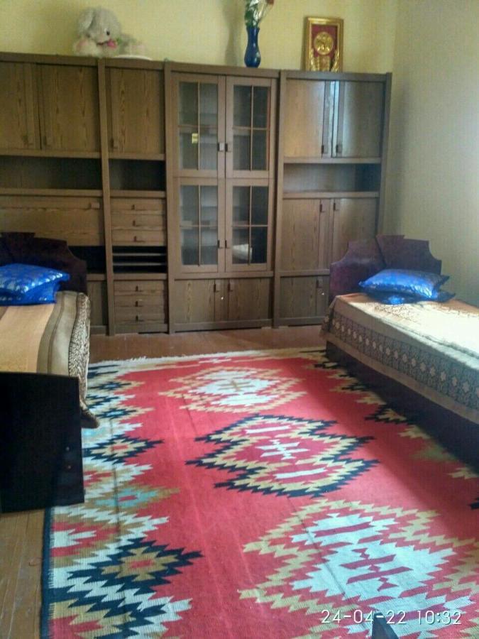 Western House Bed and Breakfast Qorowul Esterno foto