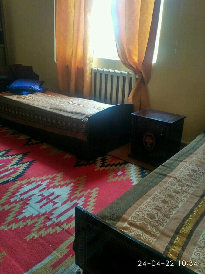 Western House Bed and Breakfast Qorowul Esterno foto