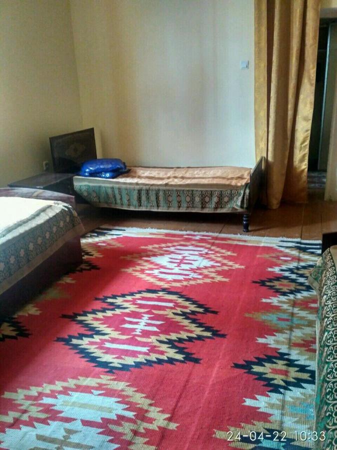 Western House Bed and Breakfast Qorowul Esterno foto