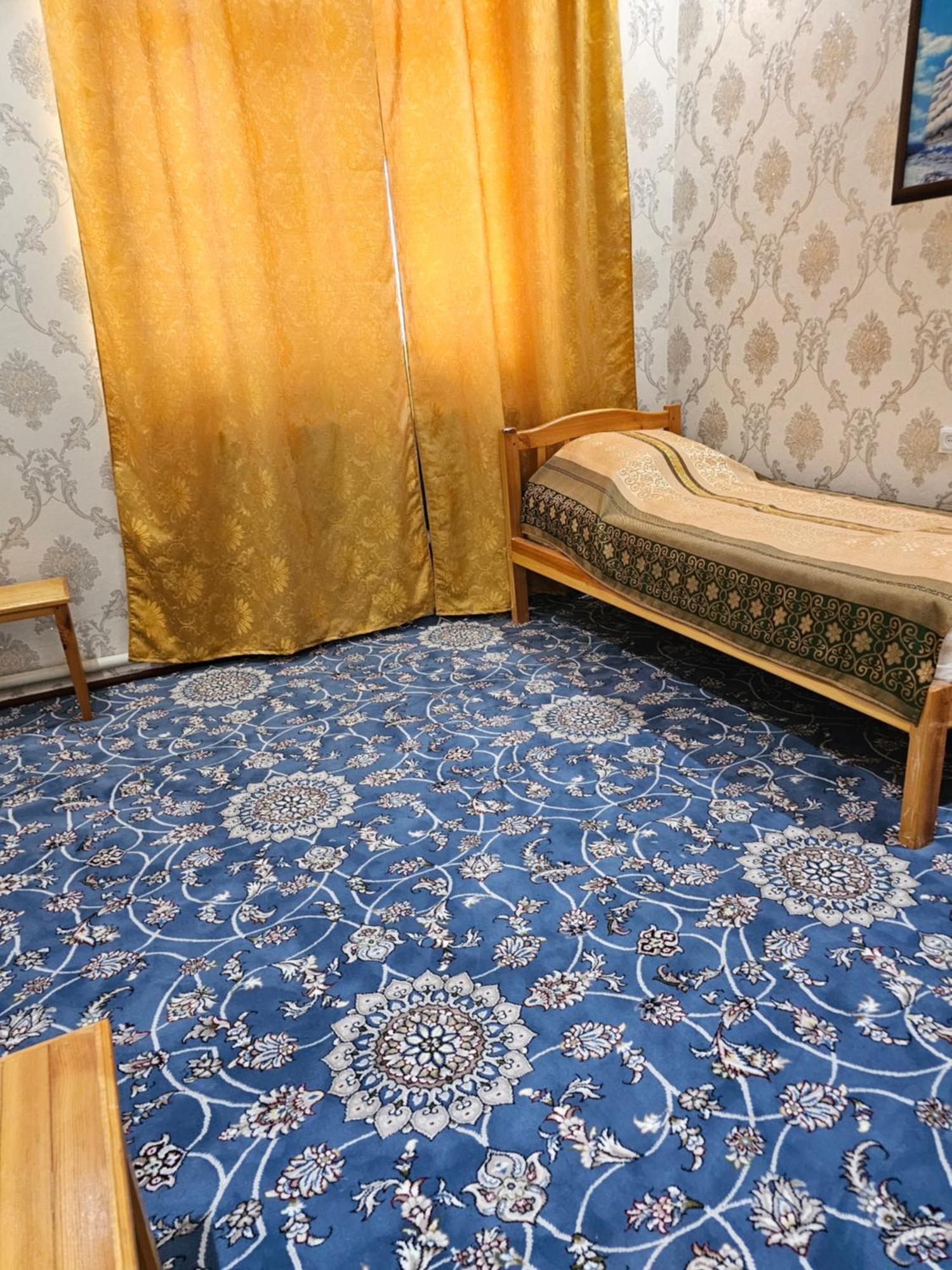 Western House Bed and Breakfast Qorowul Esterno foto