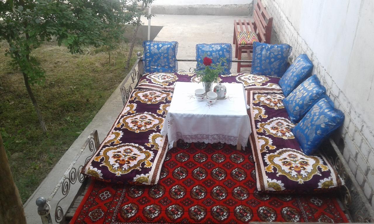 Western House Bed and Breakfast Qorowul Esterno foto