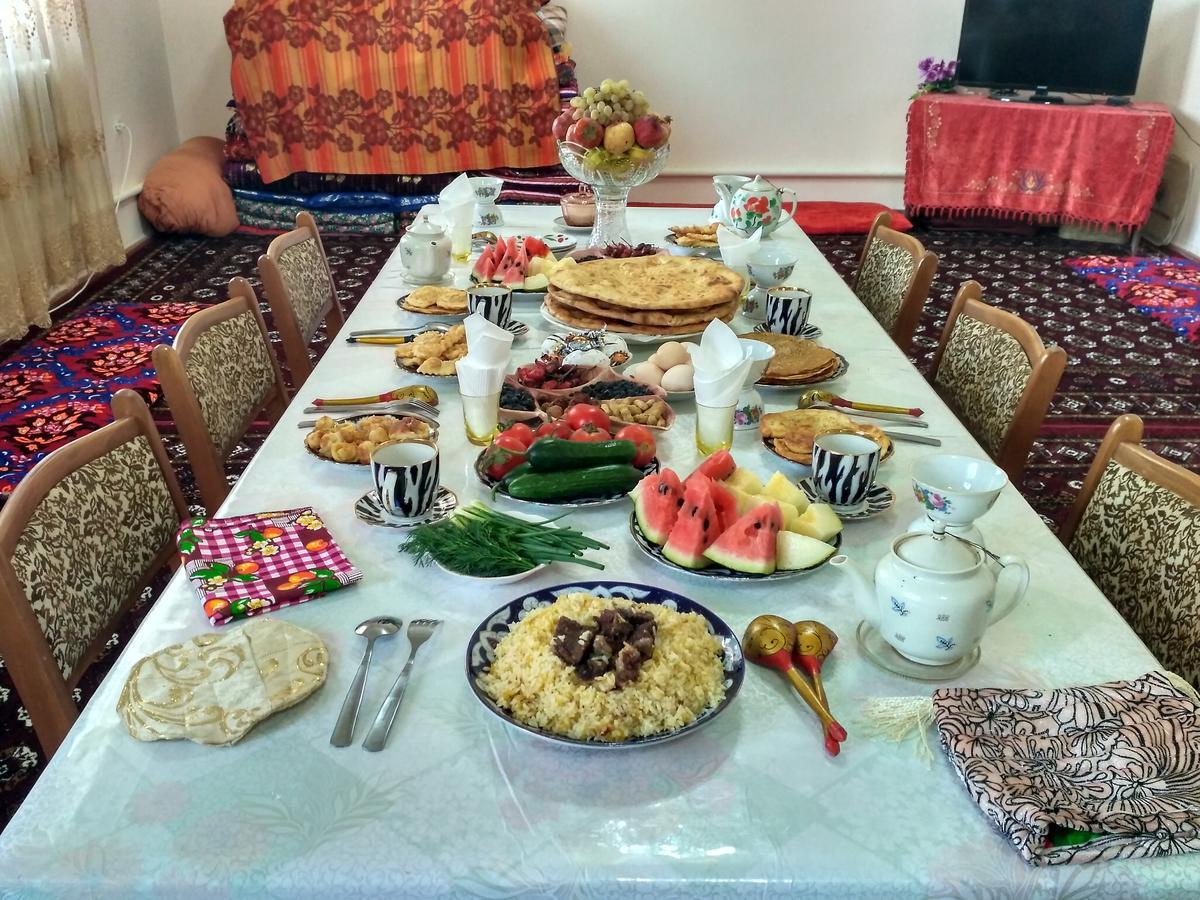 Western House Bed and Breakfast Qorowul Esterno foto